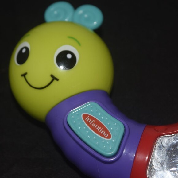 Infantino Twist & Play Caterpillar Rattle 6+ months - Picture 2 of 3